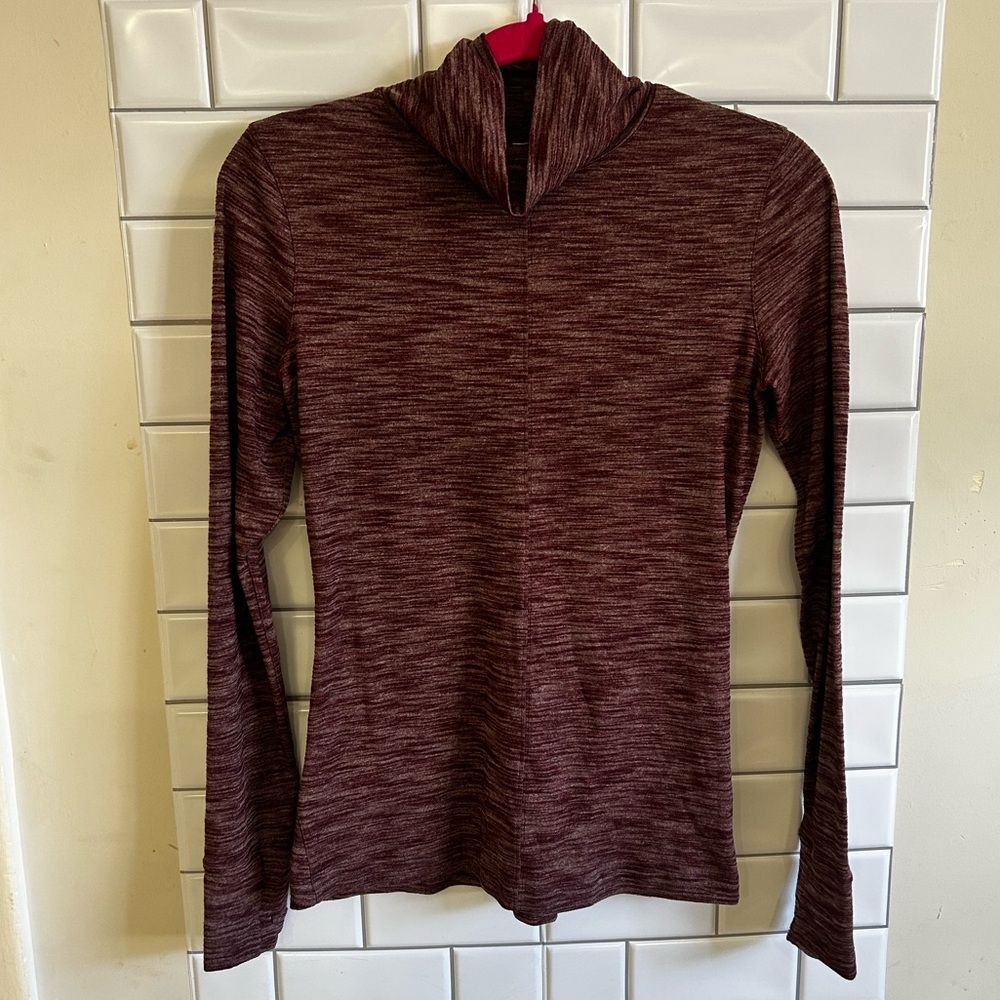 Lululemon long sleeve Shirt, Color Cherry/ Size 4